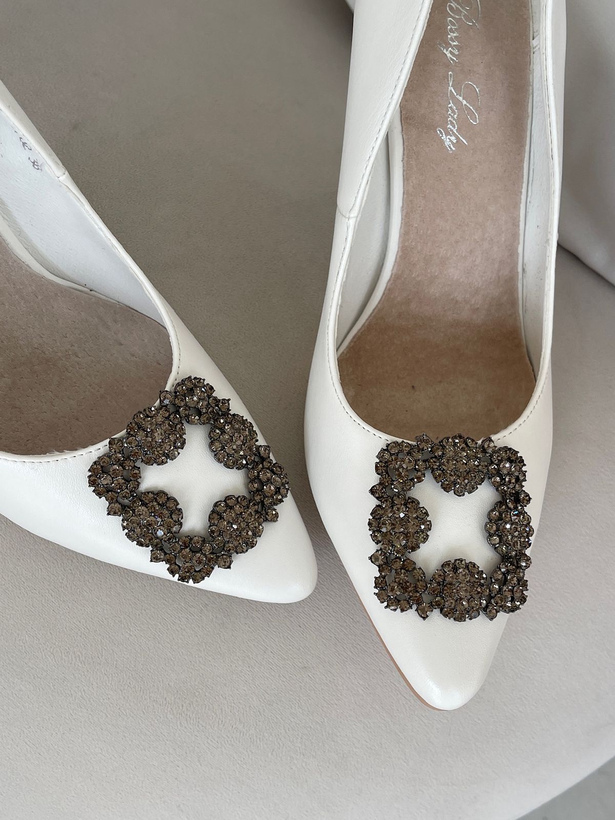 ЛОДОЧКИ MANOLO БЕЛЫЙ