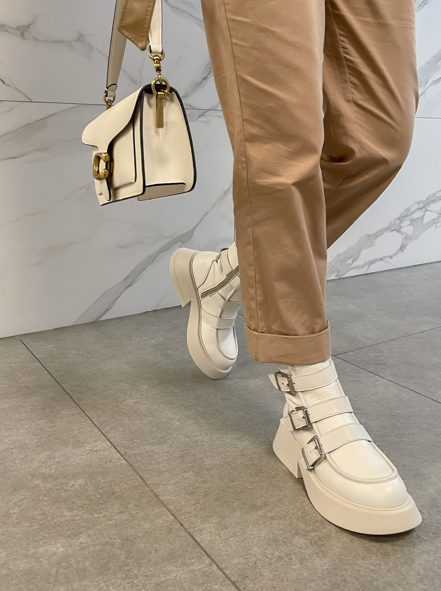 line-photo